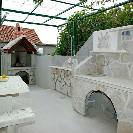 Daire Menego A2 Bol-center, Croatia *