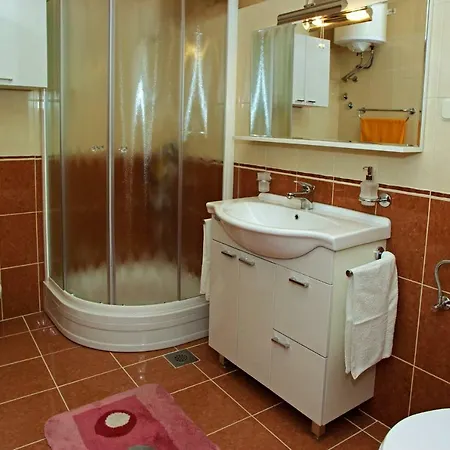 Daire Menego A2 Bol-center, Croatia